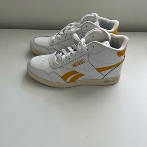 Reebok Club Hi High-Top Sneaker - Women's sz 8 only worn a few times